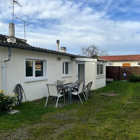 Holiday home Le Clos Ampere